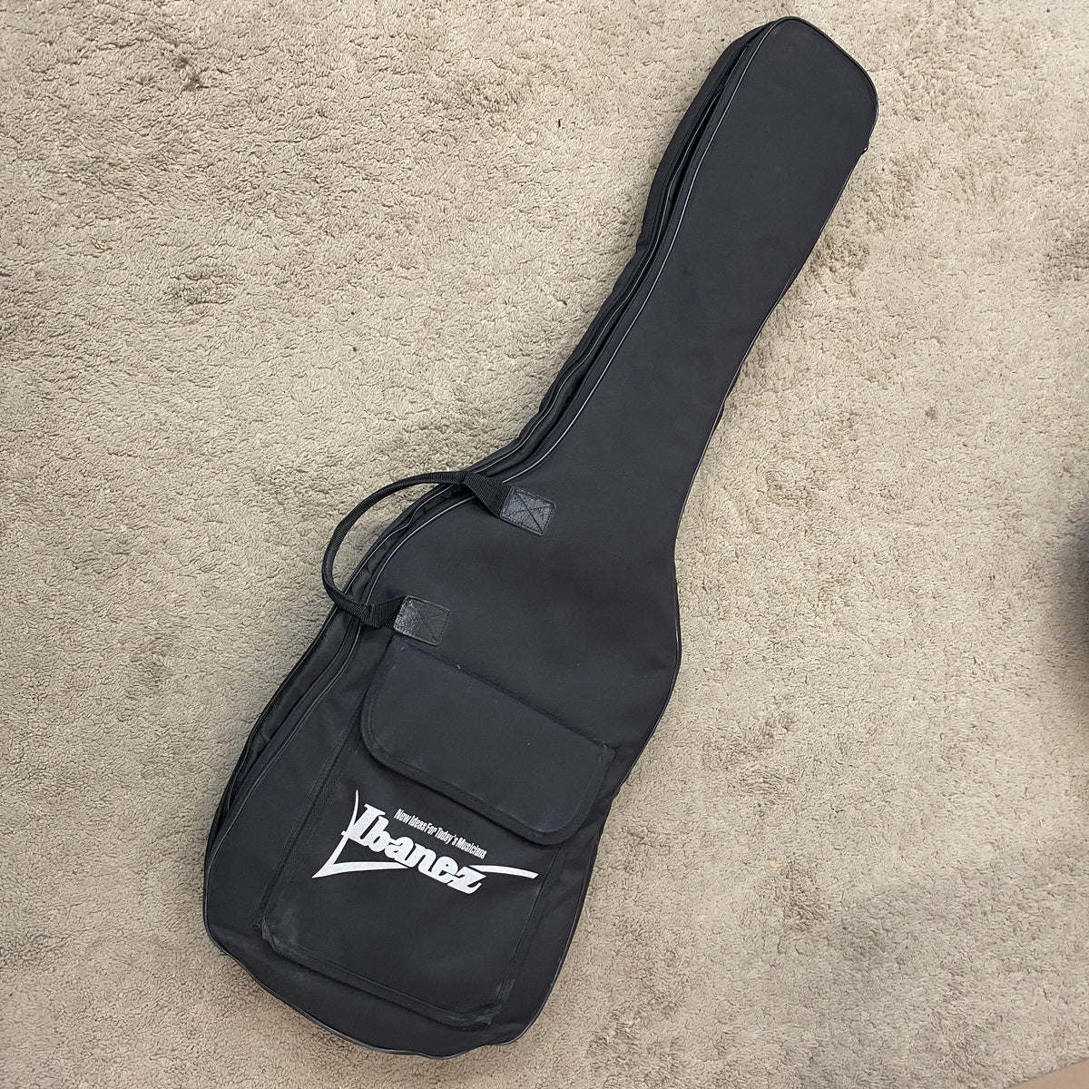 Ibanez GSR200 Soundgear Bass Guitar (used)
