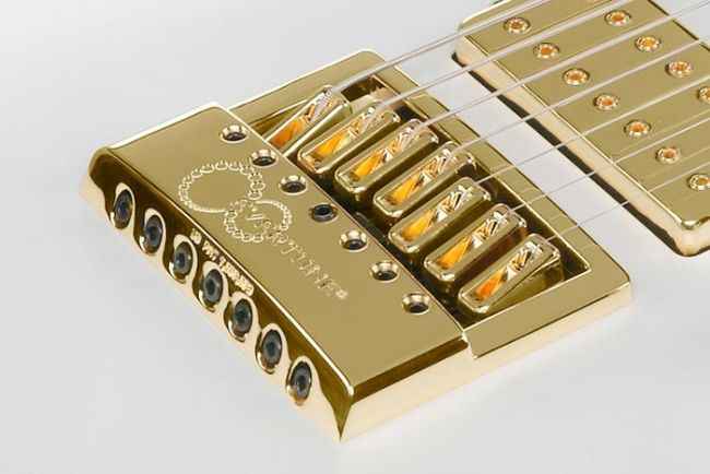 Ibanez K7YANG Korn Head 7-kielinen sähkökitara