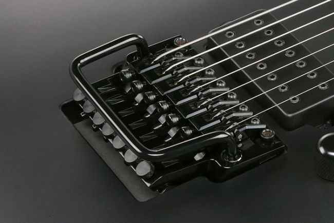 Ibanez K7YIN Korn Munky 7-kielinen sähkökitara