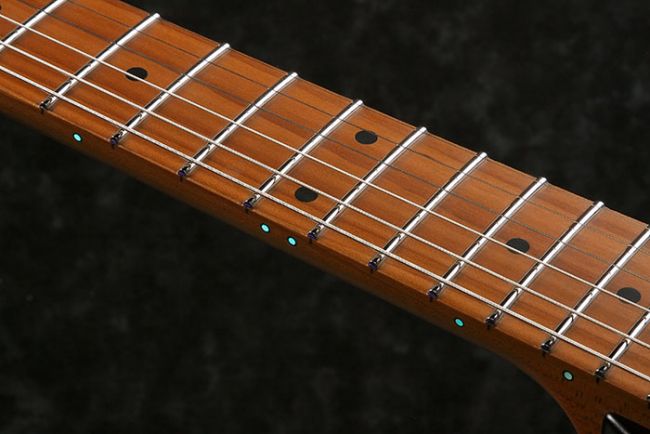 Ibanez RG8527BSR j.Custom-sähkökitara - Aron Soitin