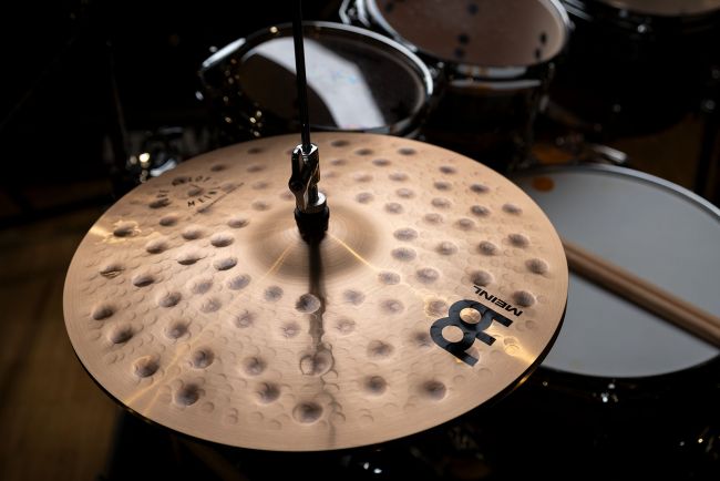 Meinl Pure Alloy 15" Extra Hammered Hihat - Aron Soitin