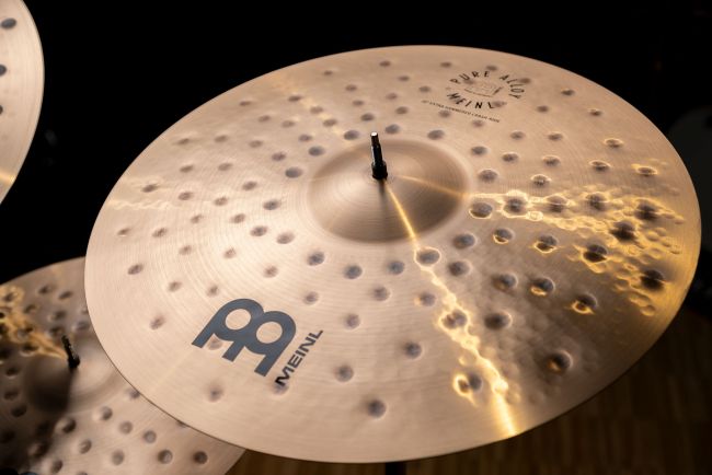 Meinl Pure Alloy 20" Extra Hammered Crash Ride - Aron Soitin