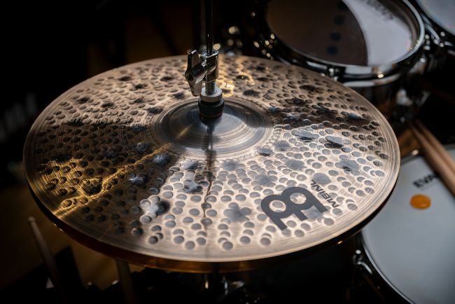 Meinl Pure Alloy Custom 15" Extra Thin Hammered Hihat - Aron Soitin