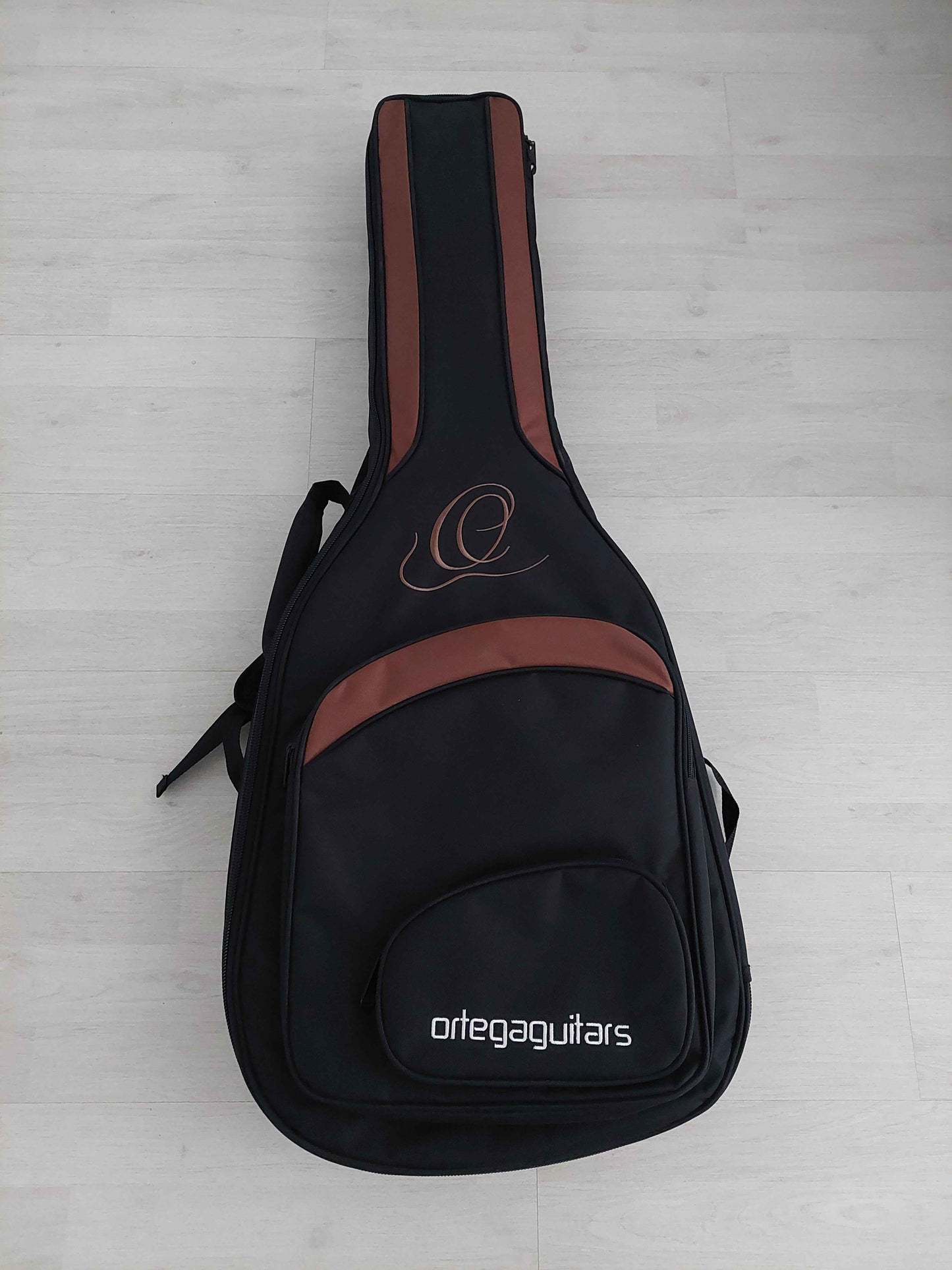 Ortega RCE145BK nylon string acoustic classical guitar cutaway with mic