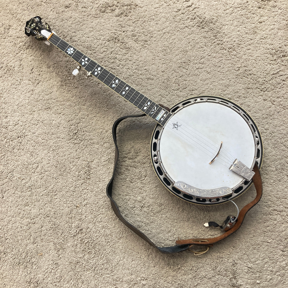 Custom Luthier 5-String Bluegrass Banjo by Esa Hokkanen (Varve Oy, 1989) – Gibson Mastertone Replica (used)