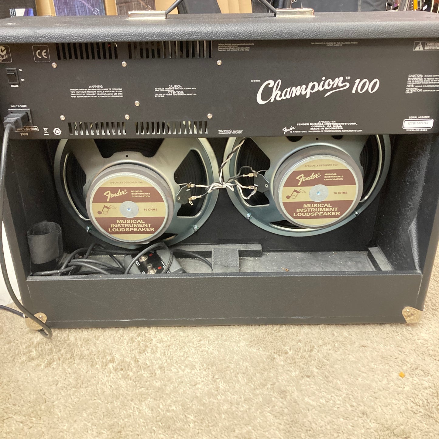 Fender Champion 100 2x12" combo, 100 watts (used)