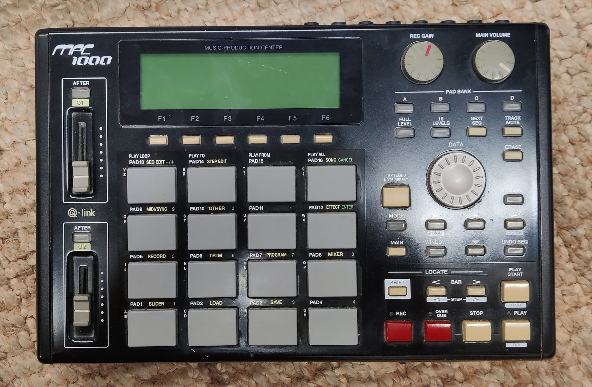Akai MPC 1000 (used) - Aron Soitin