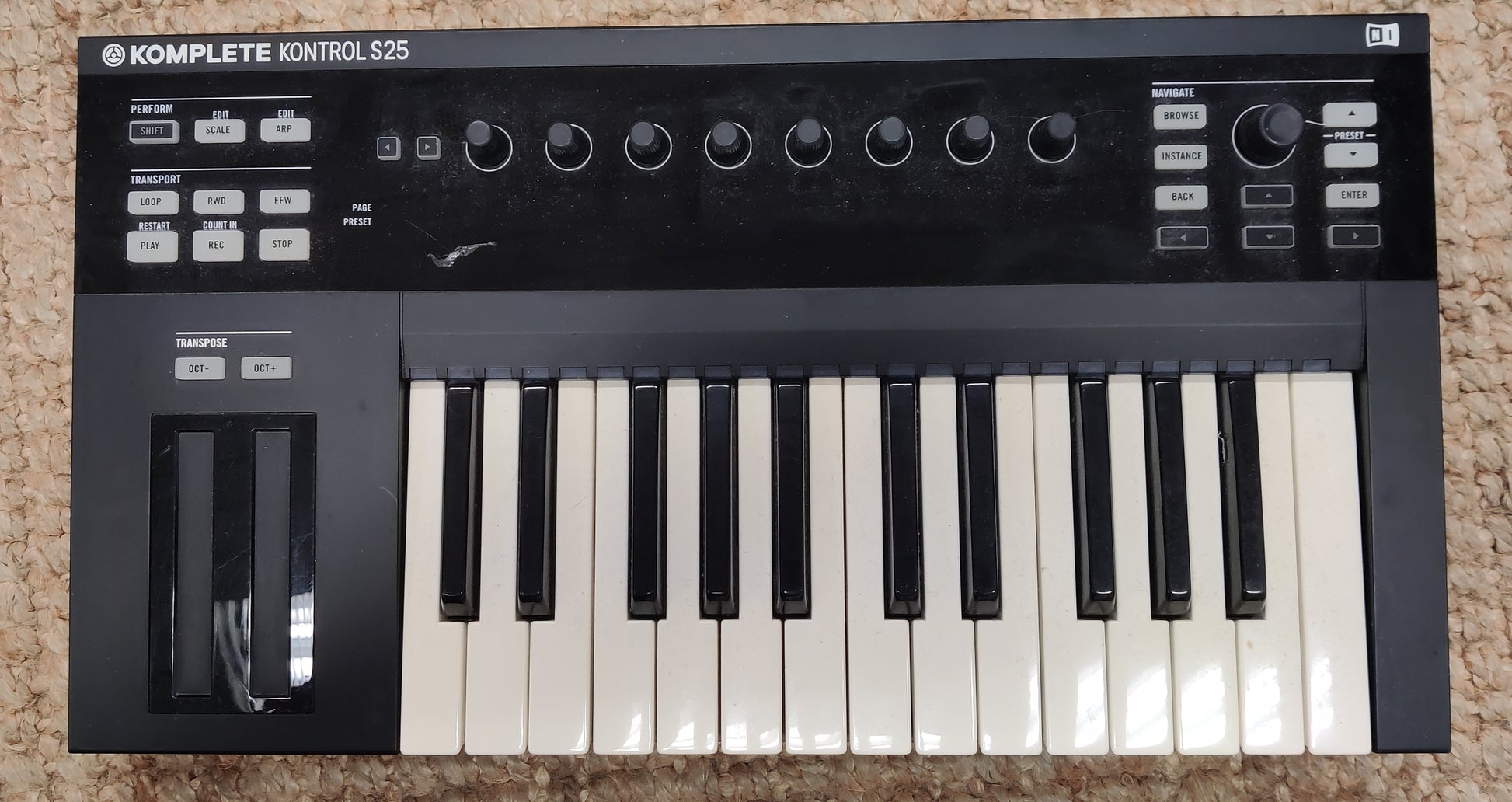 Native Instruments Komplete Kontrol (used) - Aron Soitin