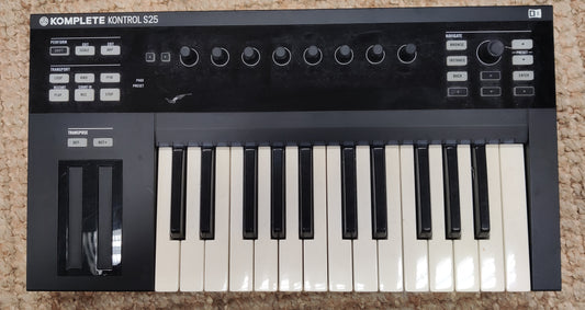 Native Instruments Komplete Kontrol (used) - Aron Soitin