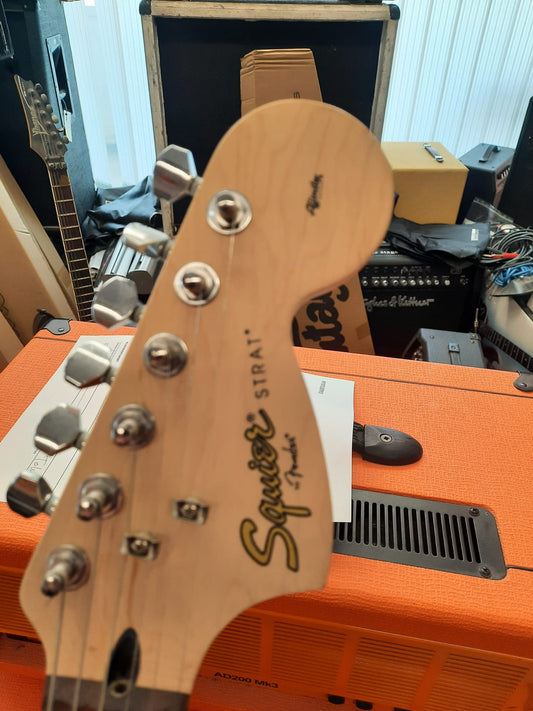 Squier Strat (used)