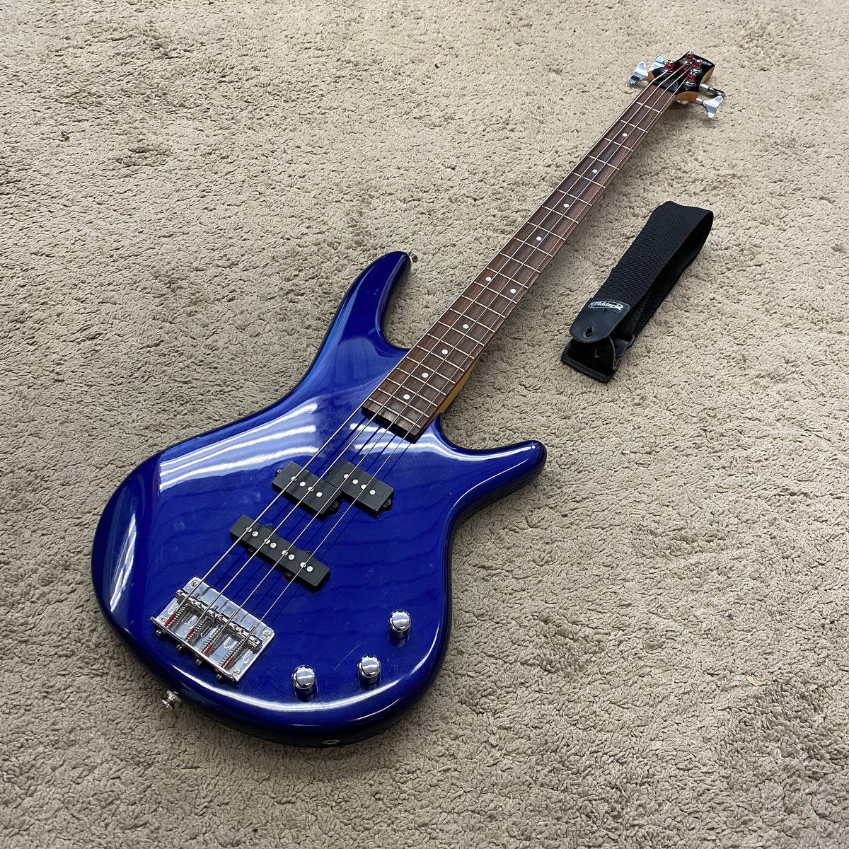 Ibanez GSR200 Soundgear Bass Guitar (used)