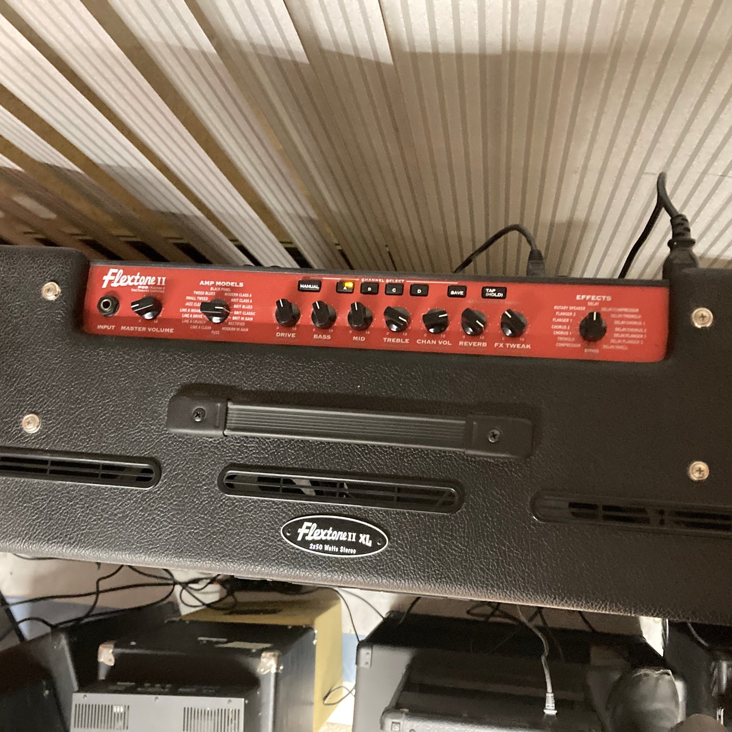 Line 6 Flextone 2, 2 x 12", 100W with floor board (used)