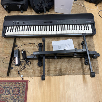 Roland FP-90X Digital Piano (used)