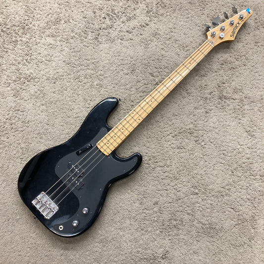 Samick Artist Series Bass (used)