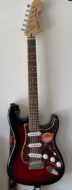 Squier Stratocaster Sunburst (used)