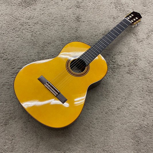 Yamaha CG182S Solid Top classical guitar (used)