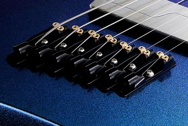Ibanez A527-IPT sähkökitara