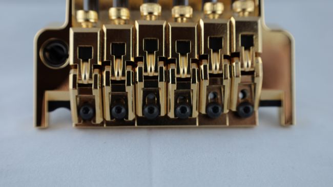 TREMOLO LO-PR0 EDGE