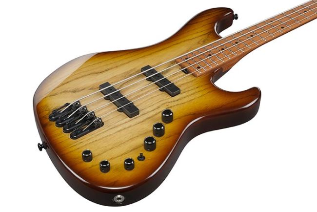 Ibanez MDM1300-NAB bassokitara pussilla