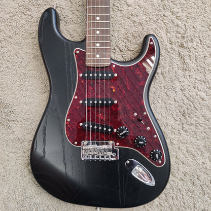 Fender Stratocaster Raw-ash (used)