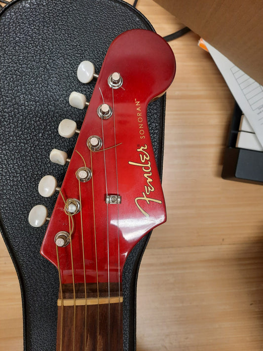 Fender Sonoran acoustic guitar (used)