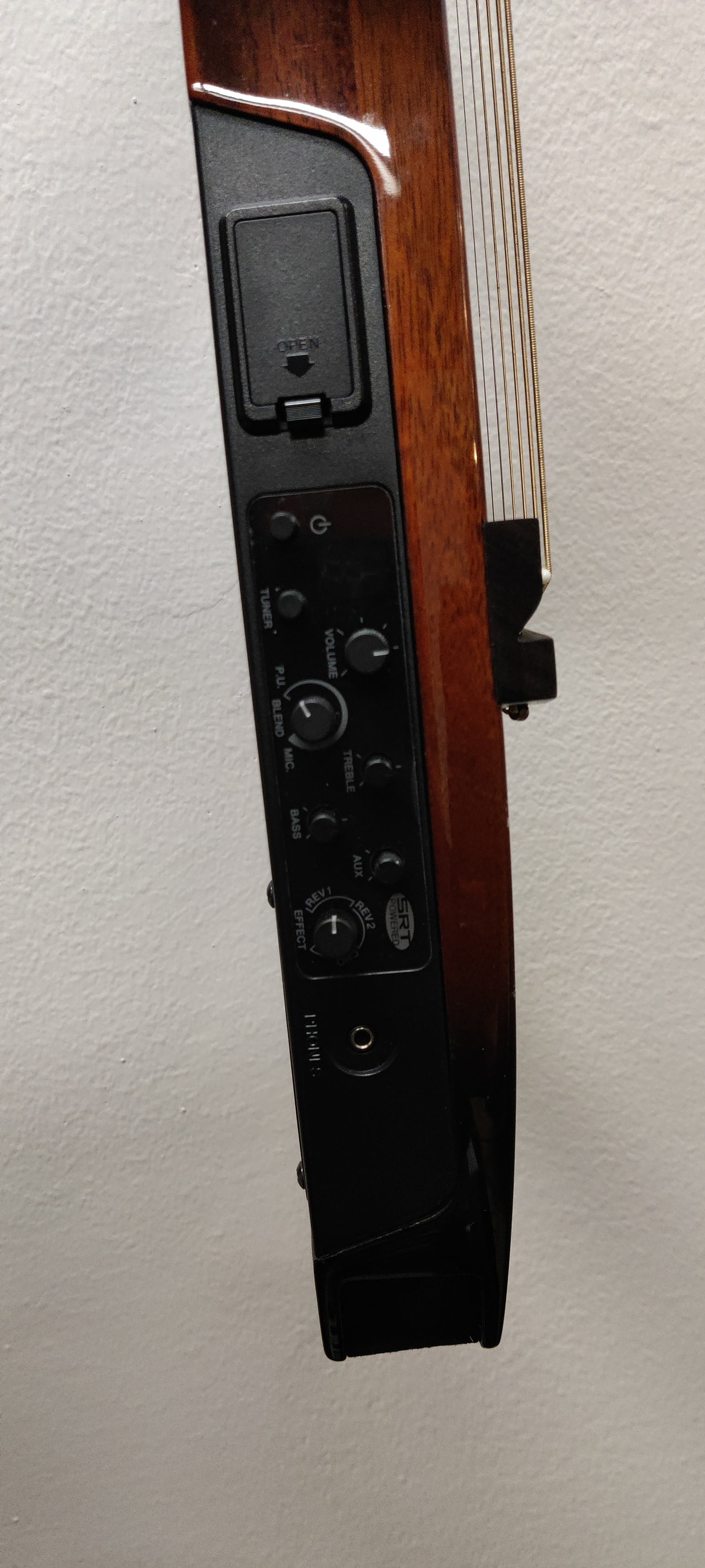 Yamaha SLG200S silent acoustic guitar