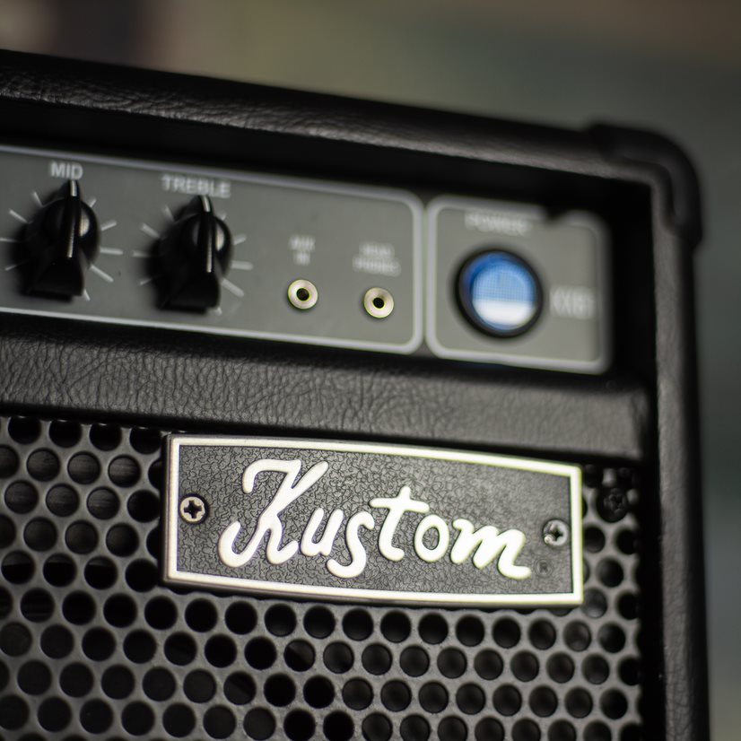 Kustom KXB Series Bass Amp 1 x 10" with 3 Band EQ ~ 10W - Aron Soitin